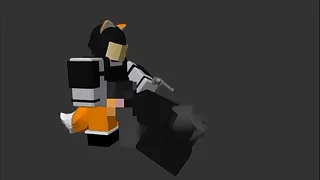 Un tipo vestido de furro le rompe el culo a una conejita