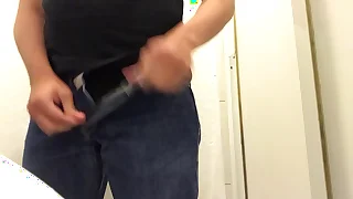 Spied primarily my step cousin peeing&excl;&excl;&excl; - Espiando a mi primo meando&excl;&excl;